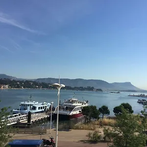 Appartement Bord De Et Vue Sur Wifi Offert, La Seyne-sur-Mer